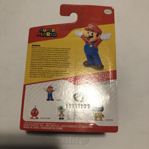 Super Mario World of Nintendo 2.5 Inch Figure | Open Arms Mario Figurine - Picture 7 of 7